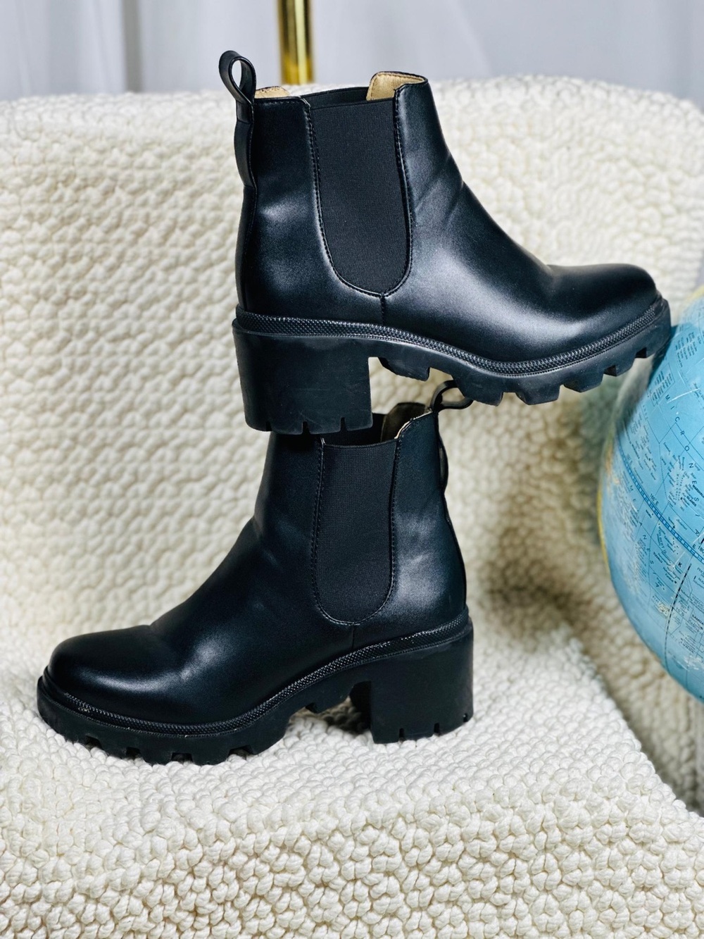 Steve Madden Black Chunky Platform Ankle Boots | Size 6